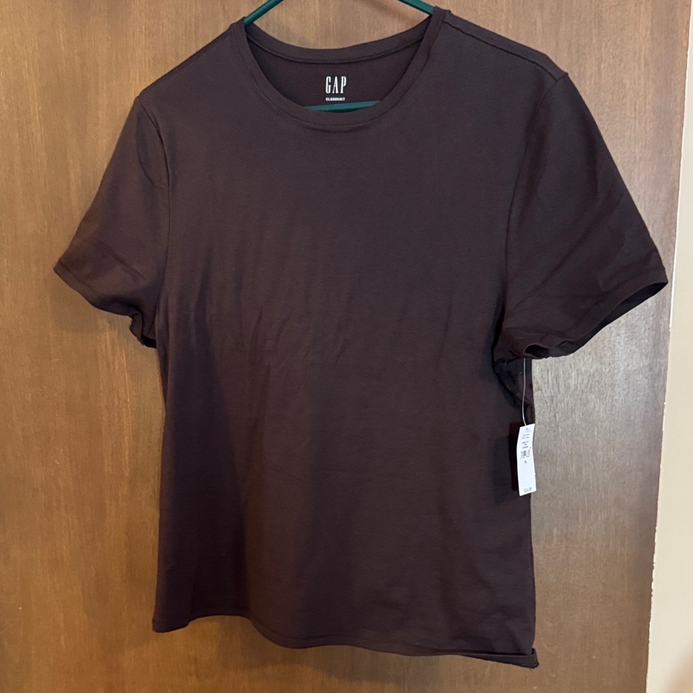 Two New with Tags Gap Women’s Tees size XL (brown and tan)